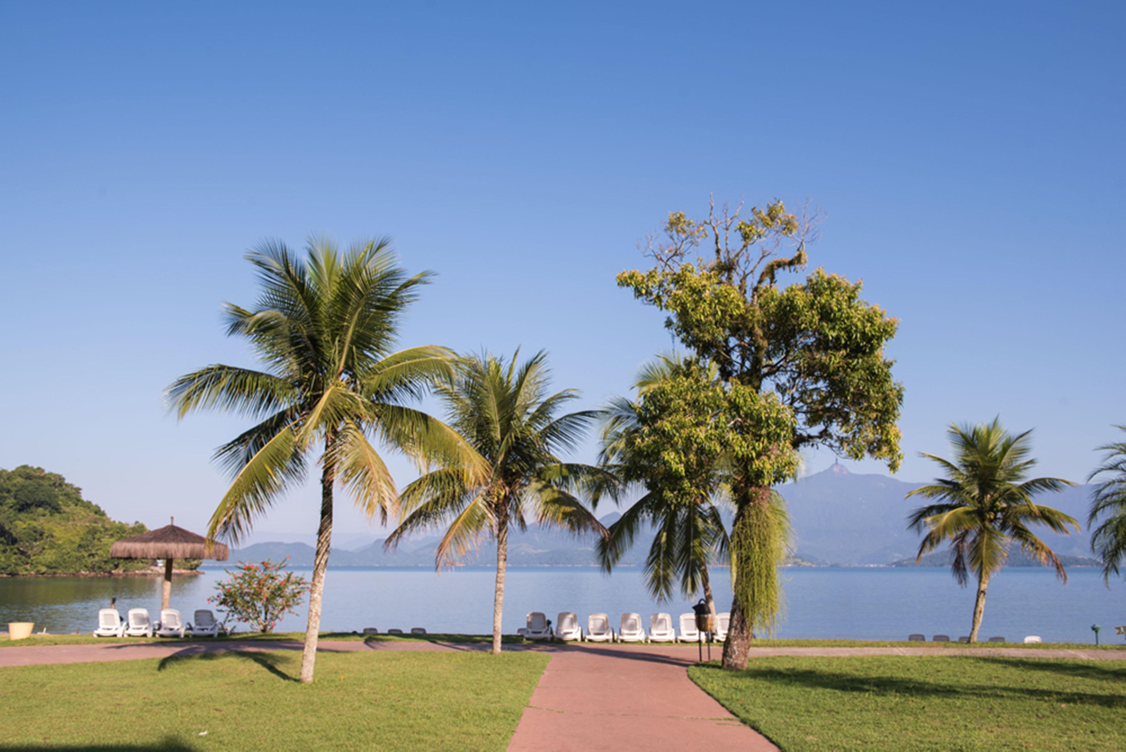 Vila Gale Eco Resort Angra アングラドスレイス エクステリア 写真 View of the bay